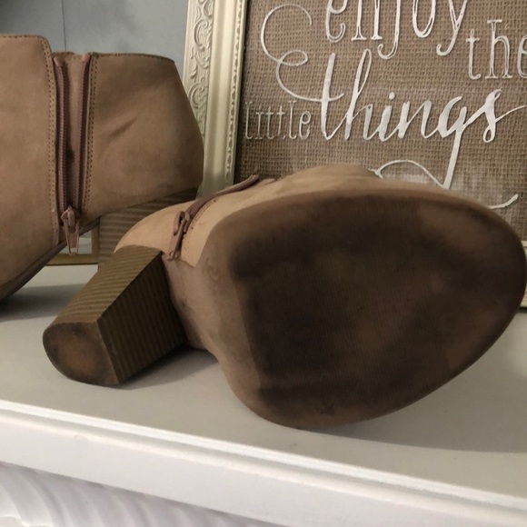 Beige Bootie - Picture 5 of 7